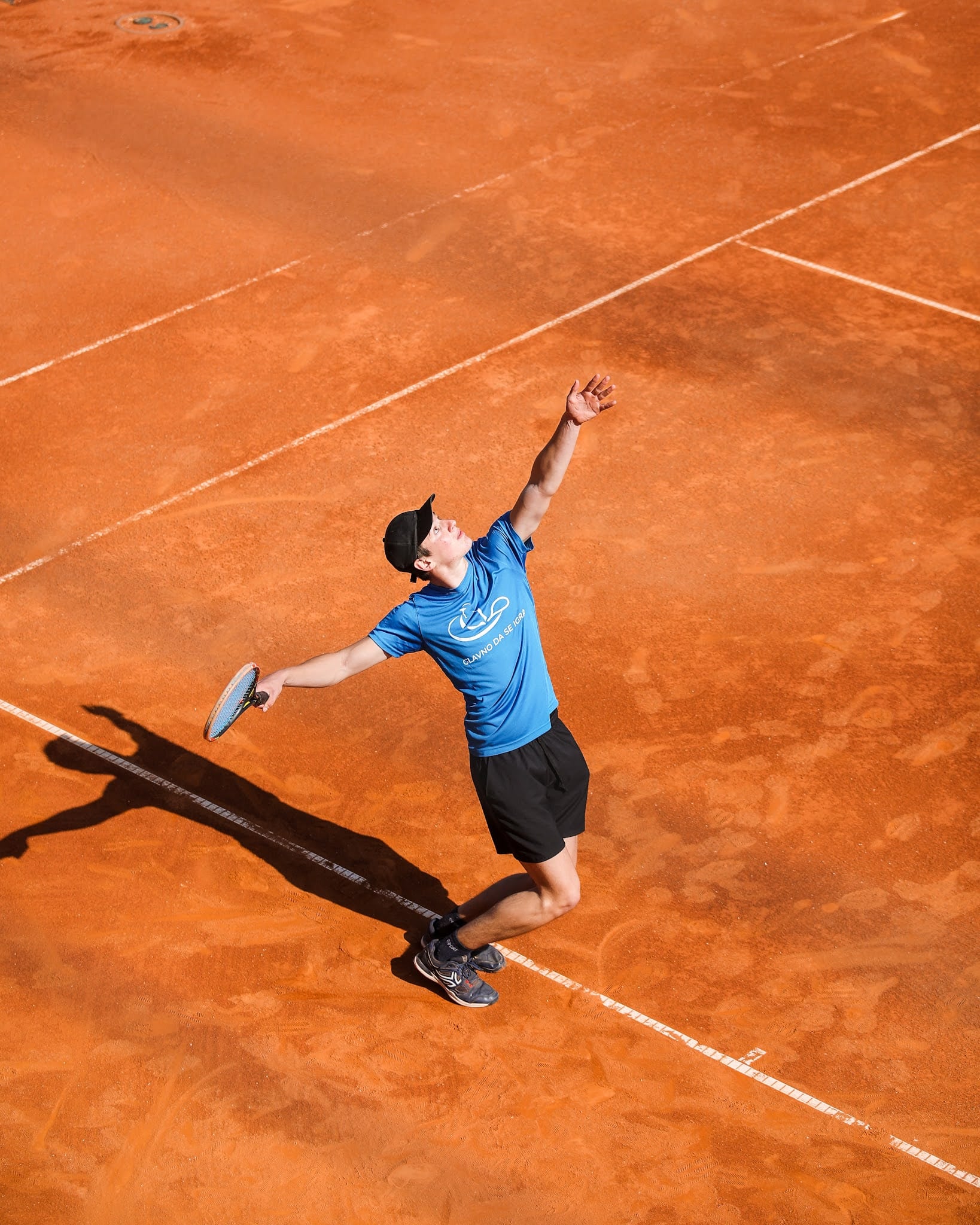 https://www.facebook.com/unisportst/photos/a.1561325440749424/2925911330957488