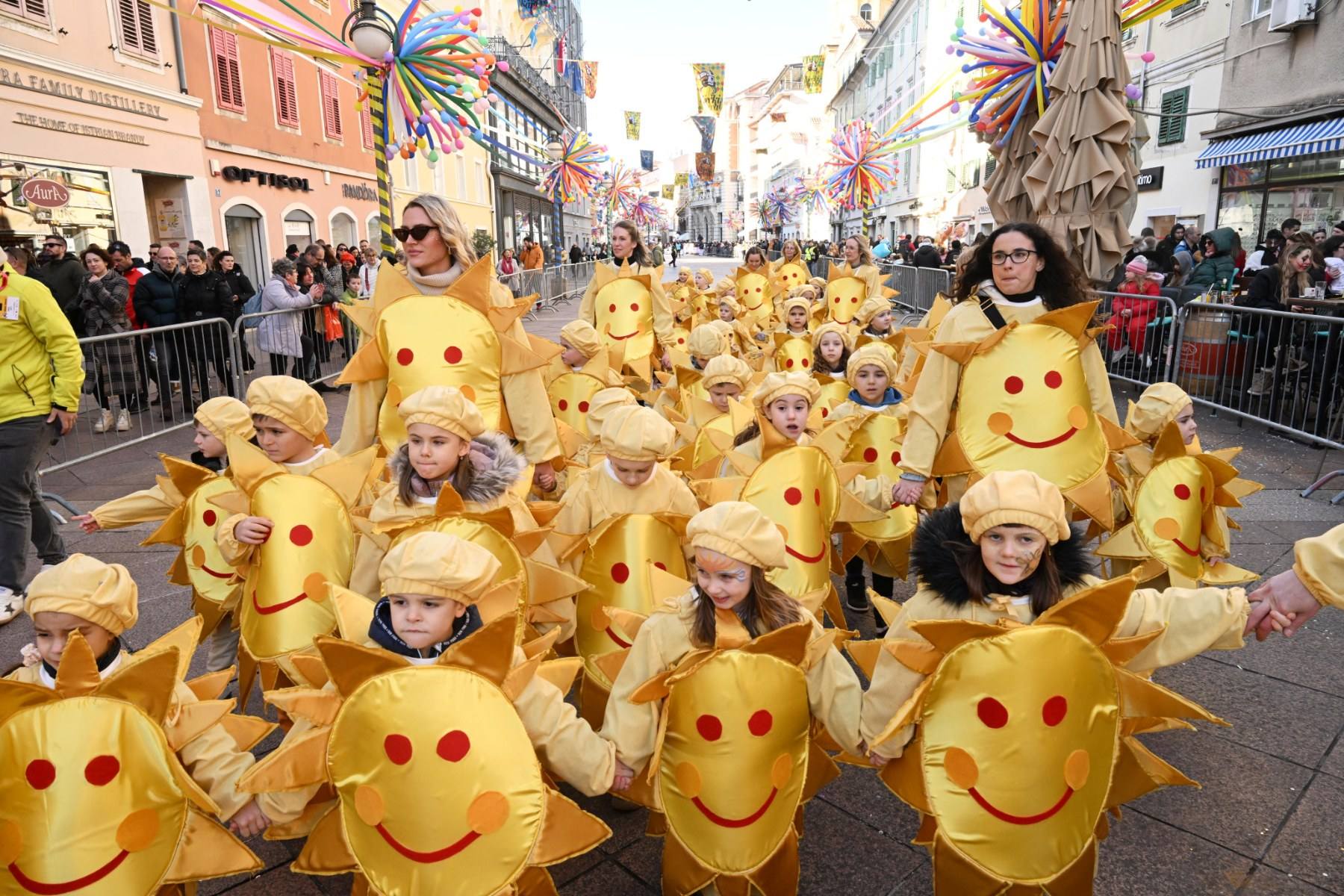 Dječja karnevalska povorka