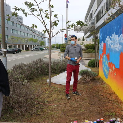 Na Kampusu oslikan mural „Grad za mlade“
