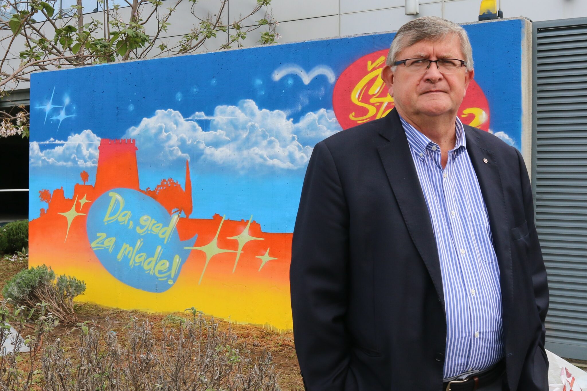 Na Kampusu oslikan mural „Grad za mlade“
