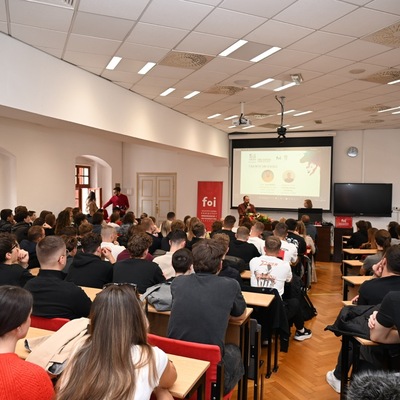 Fakultet organizacije i informatike Sveučilišta u Zagrebu 