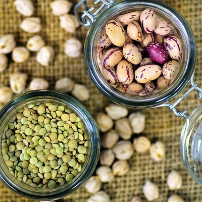 https://pixabay.com/photos/beans-lenses-quail-beans-legumes-2014062/

