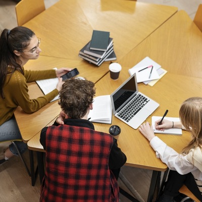https://www.freepik.com/free-photo/students-working-study-group_22894098.htm