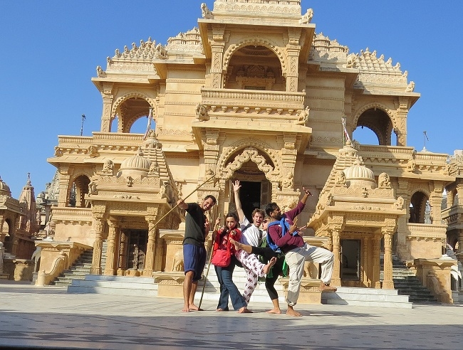 Riana Petanjek: Indija III Riana Petanjek: Indija