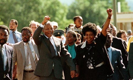 Nelson Mandela sa suprugom Nelson Mandela sa suprugom