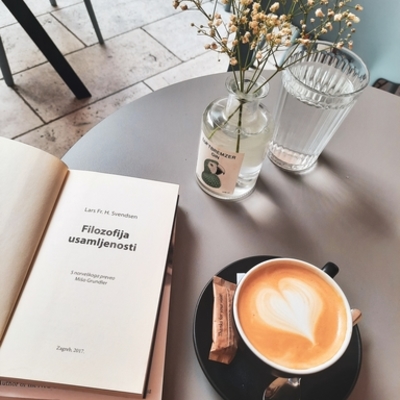 Knjiga, kava