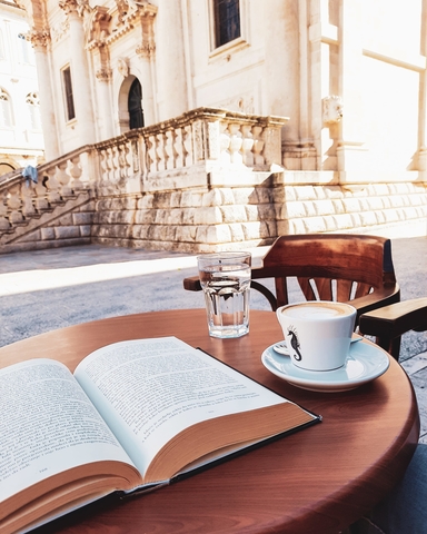 Čitanje i kava