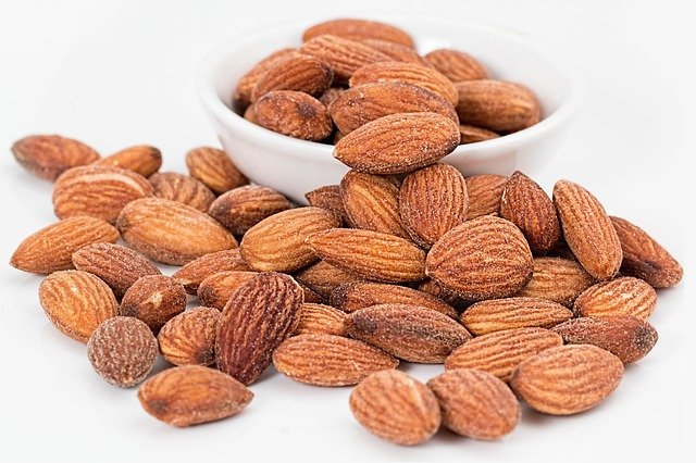 https://pixabay.com/photos/almonds-nuts-roasted-salted-1768792/