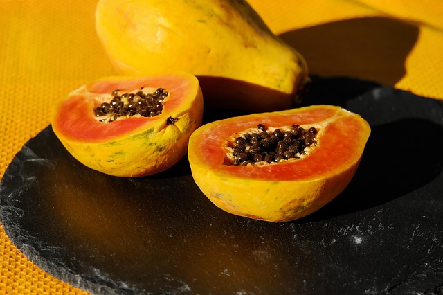 https://pixabay.com/photos/papaya-fruit-cut-in-half-cut-1623023/